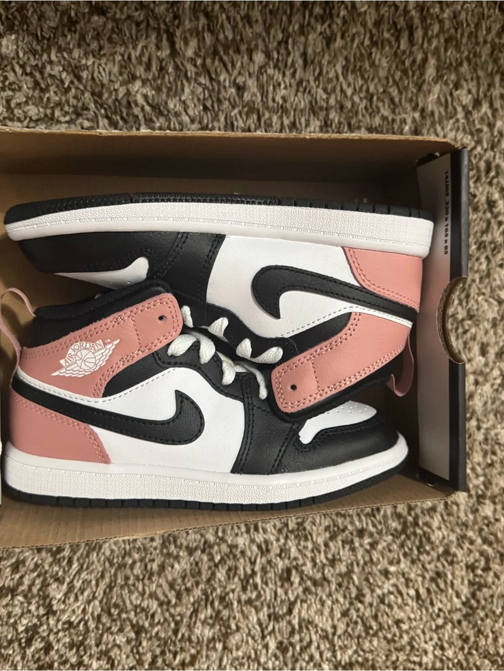 Kids Jordan 1 mid Black, White & Pink Sneakers